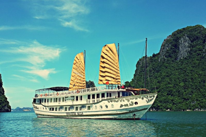 Croisière 2 jours dans la baie d'Halong - L'Indochina Sails Cruise