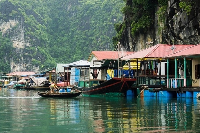 La visite du village flottant de Vung Vieng