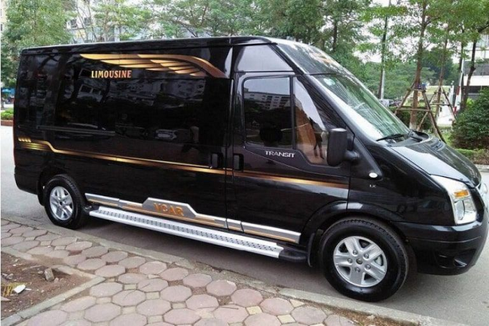 Duc Trong limousine , se rendre de Hanoï à la baie d'Halong