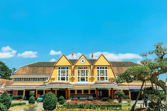 Gare de Dalat au petit matin - Une expérience immanquable de que faire à Dalat