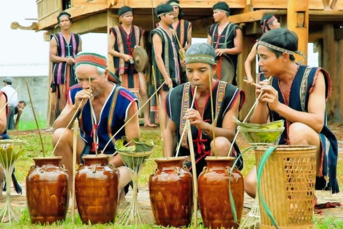 Cérémonie du rượu cần - Une expérience culturelle unique à Pleiku