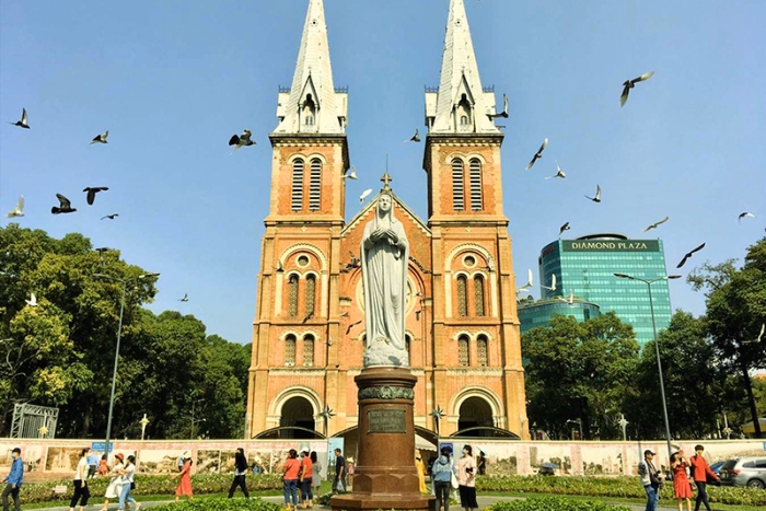 Autour de Notre-Dame de Saigon: Une pause patrimoniale lors de 4 jours à Saigon Mékong Sud Vietnam