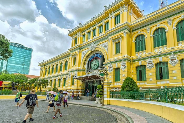 Plongée dans l’effervescence urbaine dans les rues animées de Saigon