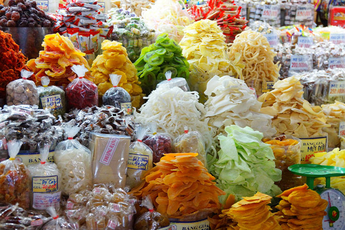 Marchands courants sur le marché