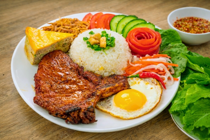 S’arrêter pour un cơm tấm à Saigon, tout simplement