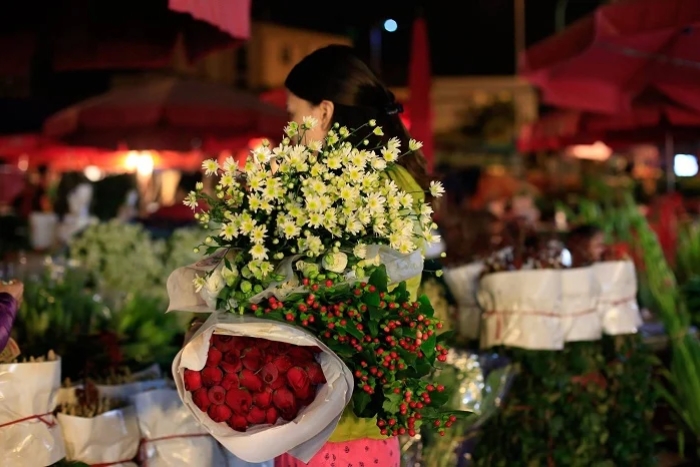 Explorer le marché aux fleurs de Ho Thi Ky