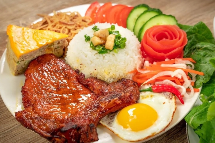 Quoi manger lors d'un voyage &agrave; Saigon en 24h? Le cơm tấm