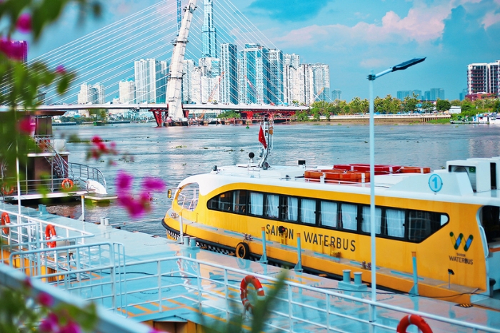 Embarquer à bord du Saigon Waterbus