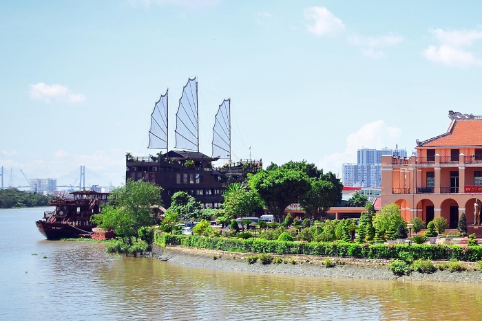 Le quai de Nha Rong