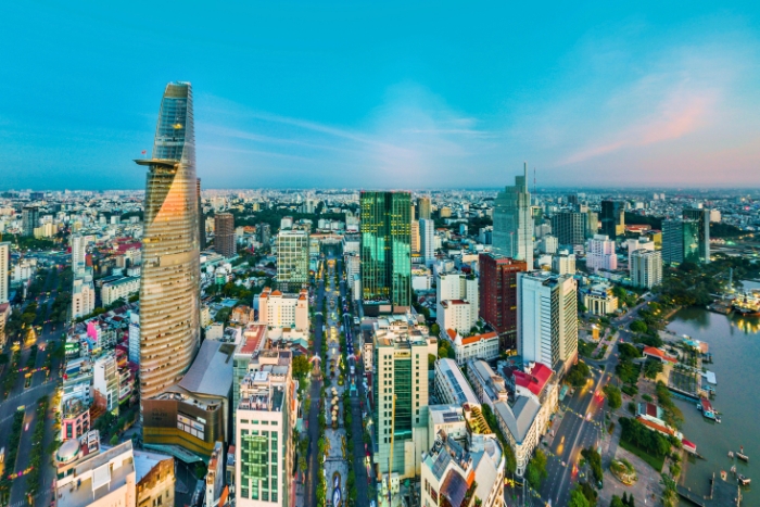 Gratte-ciel modernes dans le skyline de Saigon