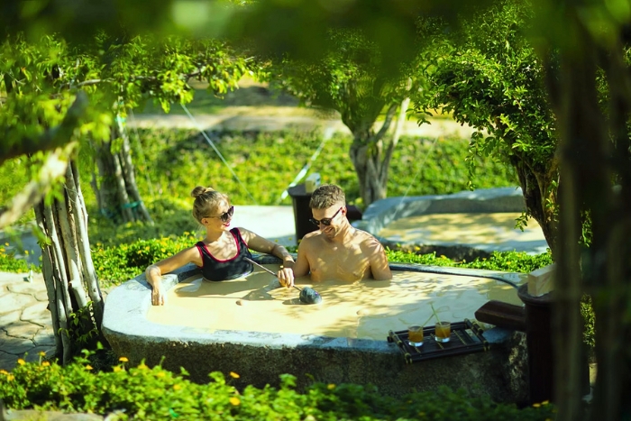 Une pause bien-être avec les bains de boue à Nha Trang