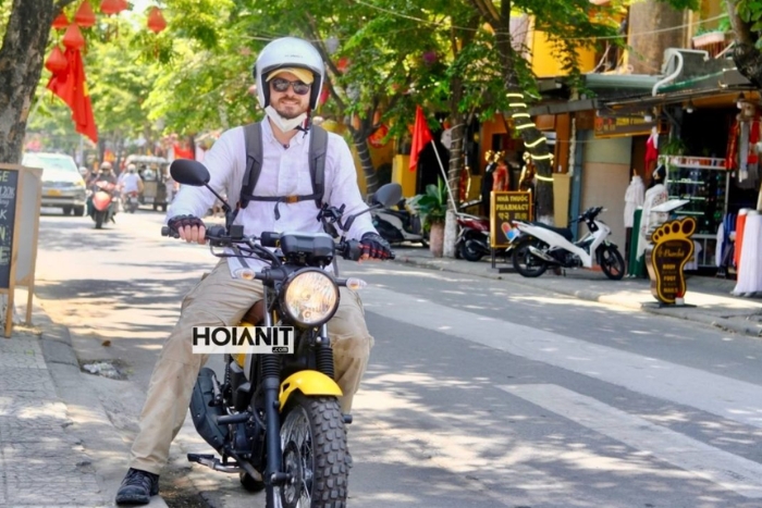 Le moto est un bon choix pour votre prix visite villages Hoi An