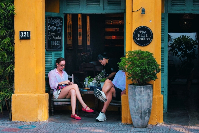 Pause détente dans un café de Hoi An