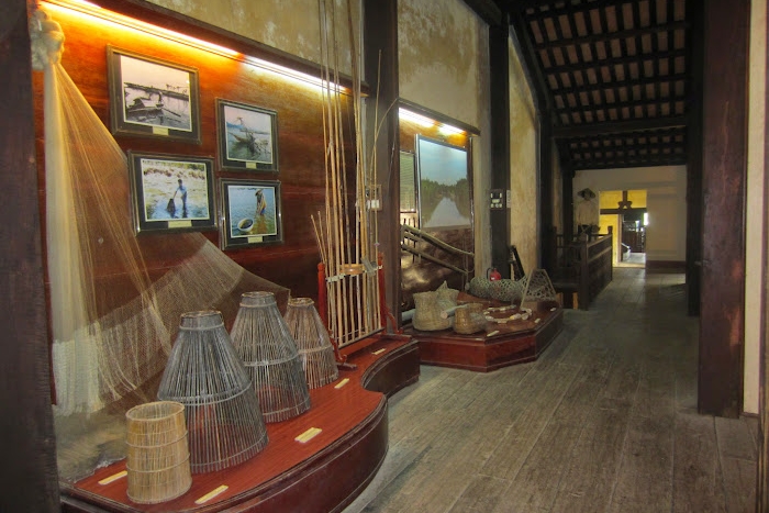 Quelques autres artefacts sur la vie de l'ancien peuple de Hoi An dans le musée