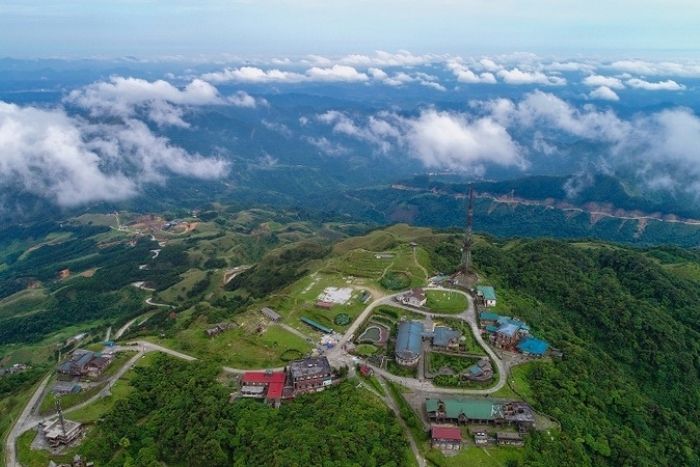 Villages ethniques et vall&eacute;es verdoyantes