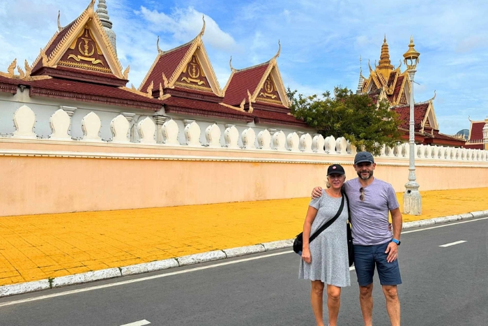 Traversée du Mékong et arrivée à Phnom Penh – Circuit Vietnam Cambodge 3 semaines