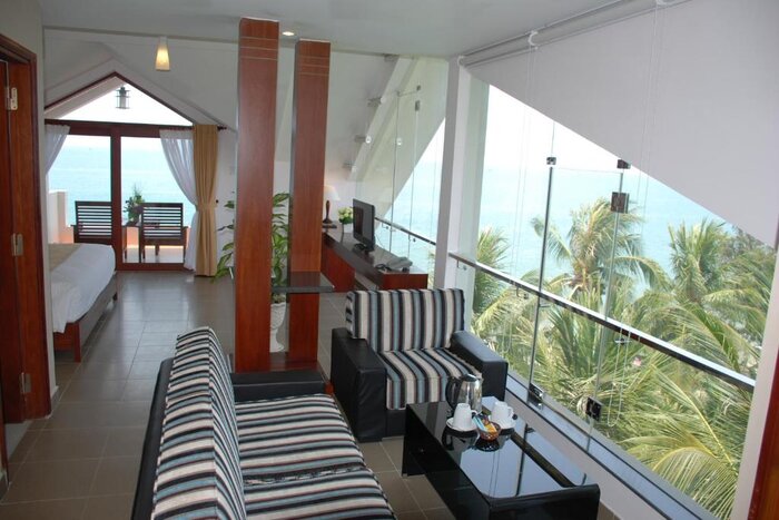 Canary Beach Resort 