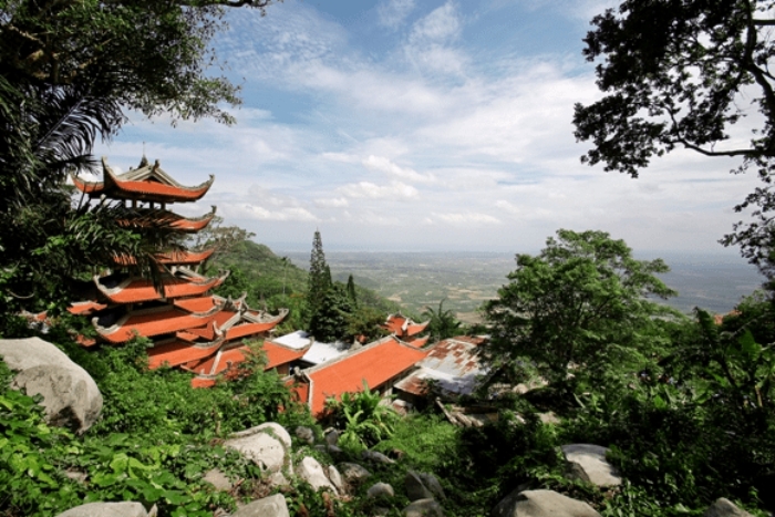 Montagne de Takou