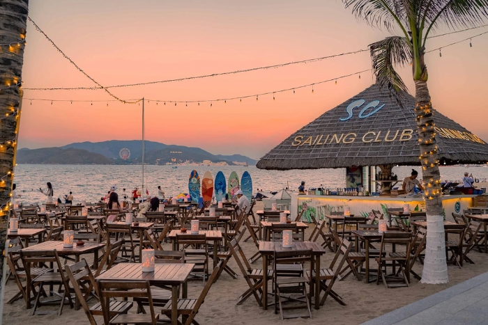 Sailing Club Nha Trang au bord de la mer avant de finir 2 jours à Nha Trang