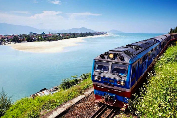 Se rendre à Ninh Binh en train