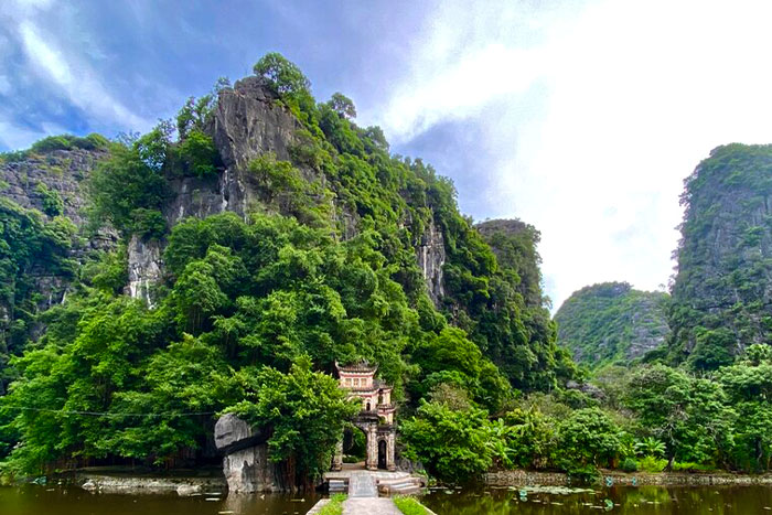 Bich Dong - Nam Thiên Đệ Nhị Động du Vietnam