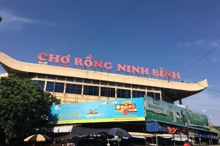 Où faire du shopping à Ninh Binh ? Marché du Dragon