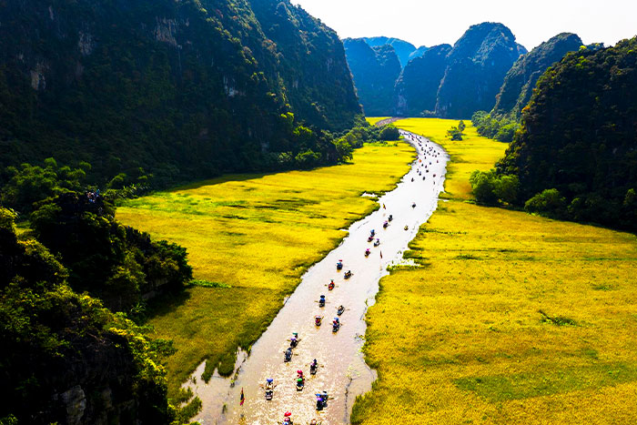 Admirer la nature en visitant Tam Coc