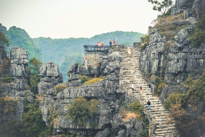 Hang Mua (La Grotte de Mua)