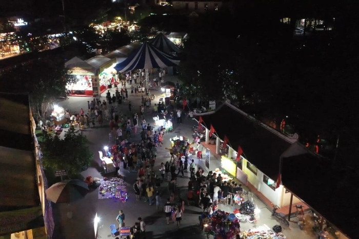 Marché de nuit à Tam Coc: saveurs et couleurs locales