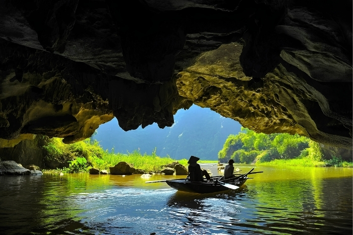 Que faire &agrave; Ninh Binh ? Une exp&eacute;rience inoubliable en barque &agrave; Tam Coc