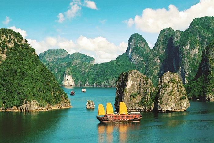 Découvrez baie d'Halong