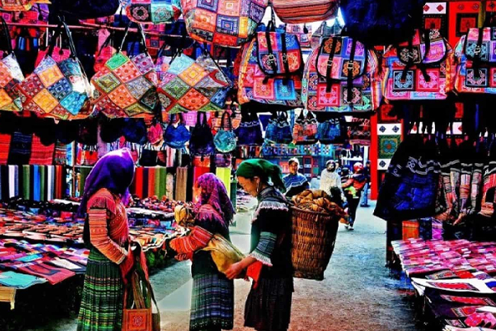 La visite du marché ethnique de Bac Ha