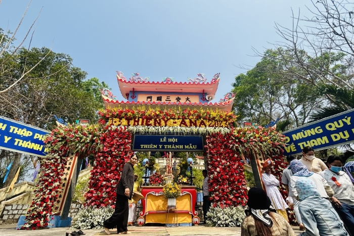 Festival Am Chua, consacré à la déesse-mère Thien Y A Na pour un voyage spirituel Vietnam