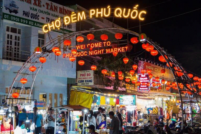 Marché de nuit Dinh Cau