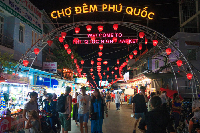 Que faire à Phu Quoc? Explorez le marché nocturne de Phu Quoc