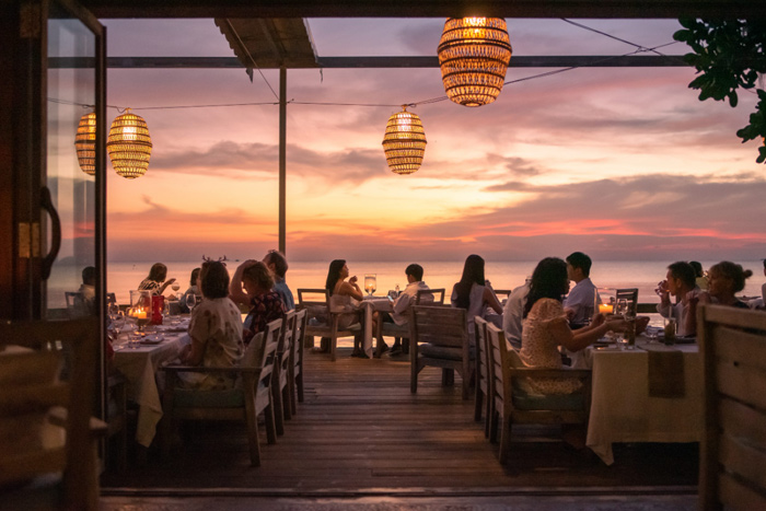 Restaurant On The Rocks