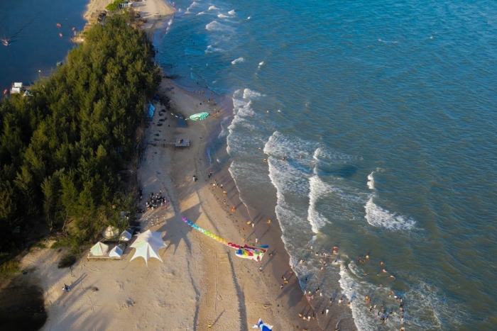 La beauté préservée de la plage de Ho Coc