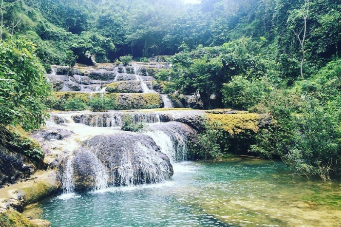 Le village de Hieu et sa cascade sont des incontournables lors de votre voyage à Pu Luong