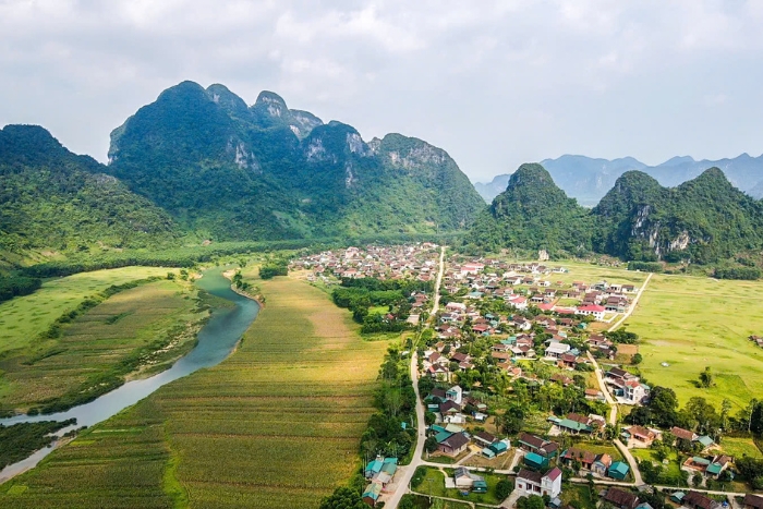 La nature de Quang Binh dans toute sa splendeur pendant la saison sèche
