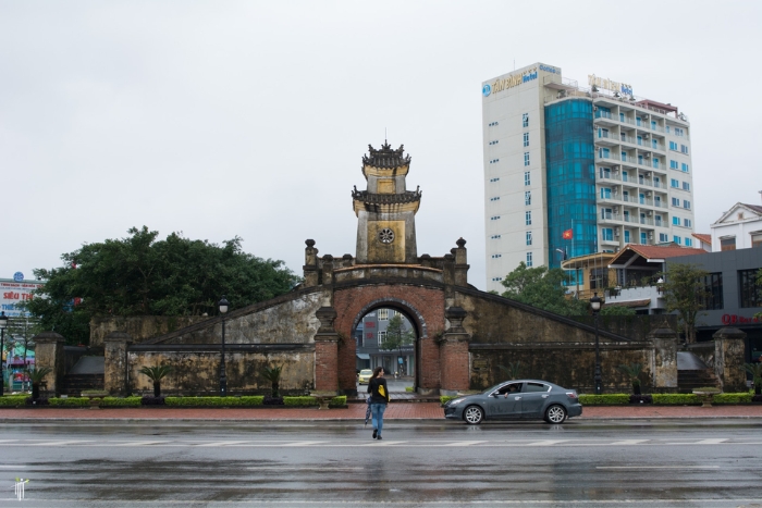 Découvrir les grottes du Paradis à Quang Binh sous la pluie