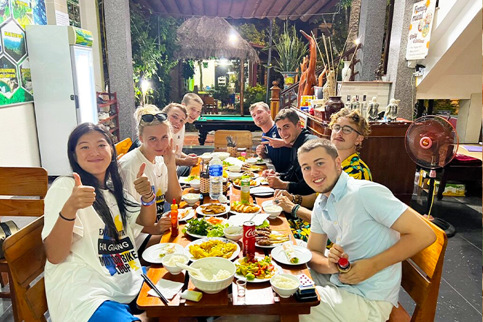 Phong Nha Family Restaurant 