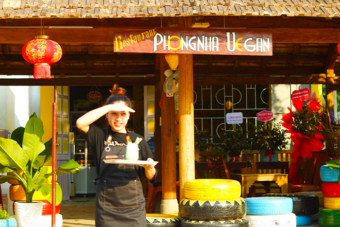 Bienvenue au restaurant Phong Nha Vegan