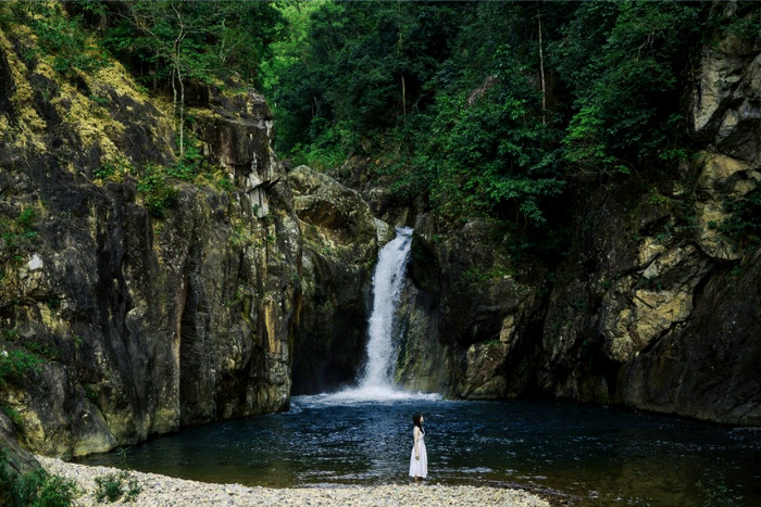 Plongez dans la nature intacte des cascades de Chenh Venh