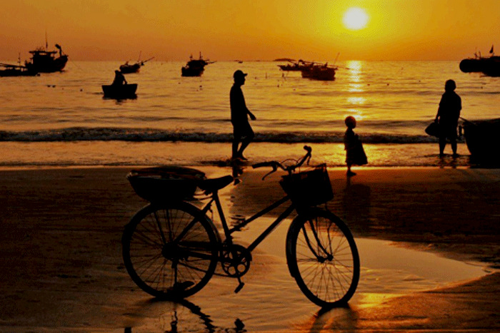 Coucher de soleil sur la plage de Cua Viet