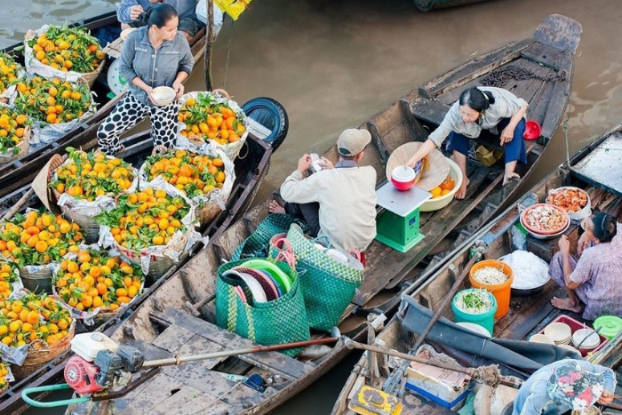 Choses à faire à Can Tho: Découvrir le marché flottants de Cai Rang