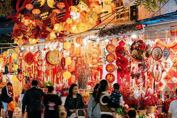 Plongez dans l'atmosphère vibrante des fêtes au Vietnam