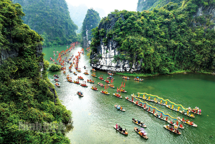 Ninh Binh, surnomm&eacute;e la baie d&rsquo;Ha Long terrestre