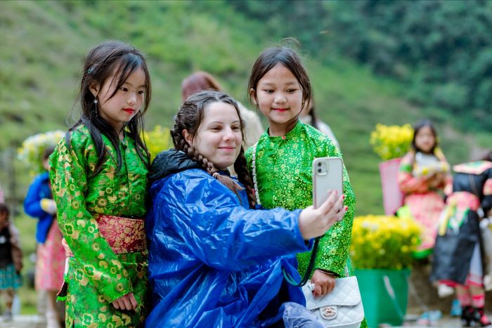 Carte Vietnam - Rencontre des enfants ethniques à Ha Giang