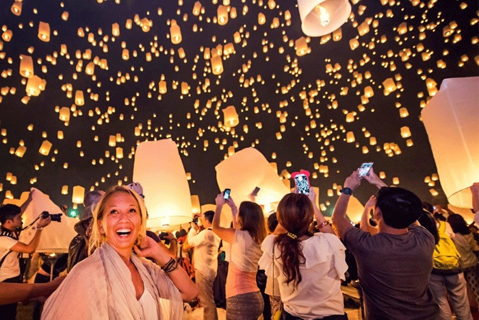 Venez en Thaïlande en novembre pour participer au Yi Peng Lantern Festival