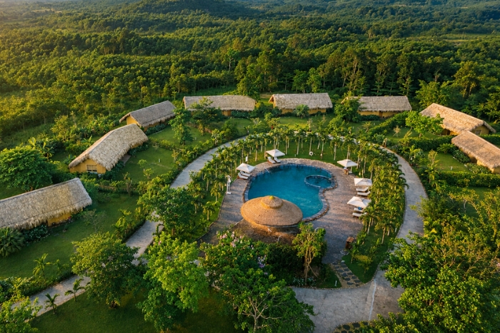 Cadre paisible de l'Alba Wellness Valley by Fusion entre montagnes et forêts